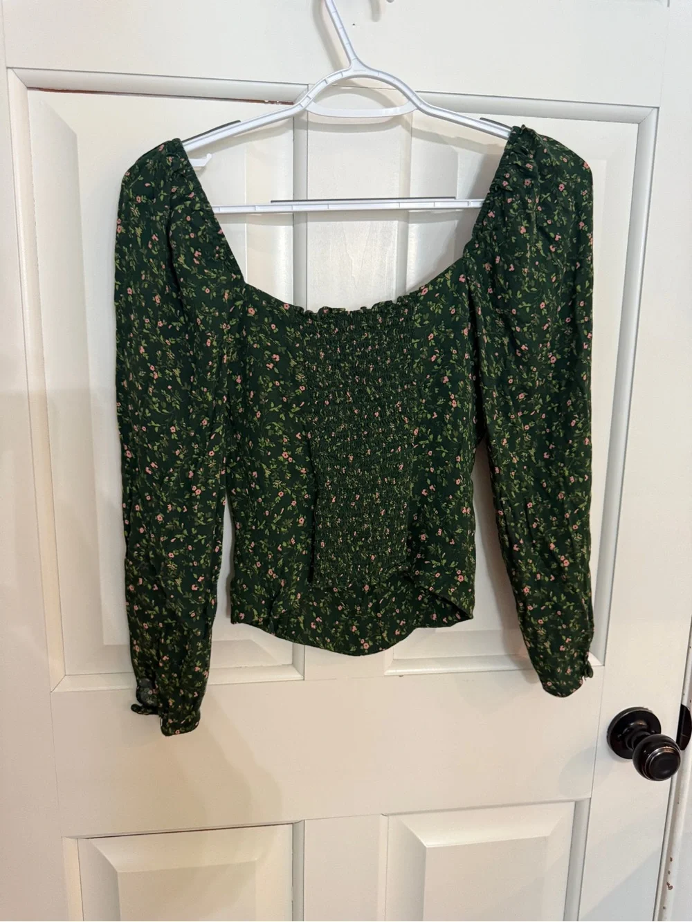 Reformation Clio Top Green Floral Long Sleeve Smocked Back Blouse 25926